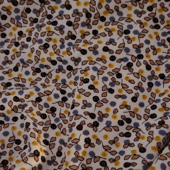 Patterned Ruffle Romper with Leaf Design - Picture 3 of 4